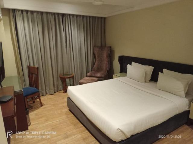 Hotel Accord Premier Raigarh Kültér fotó