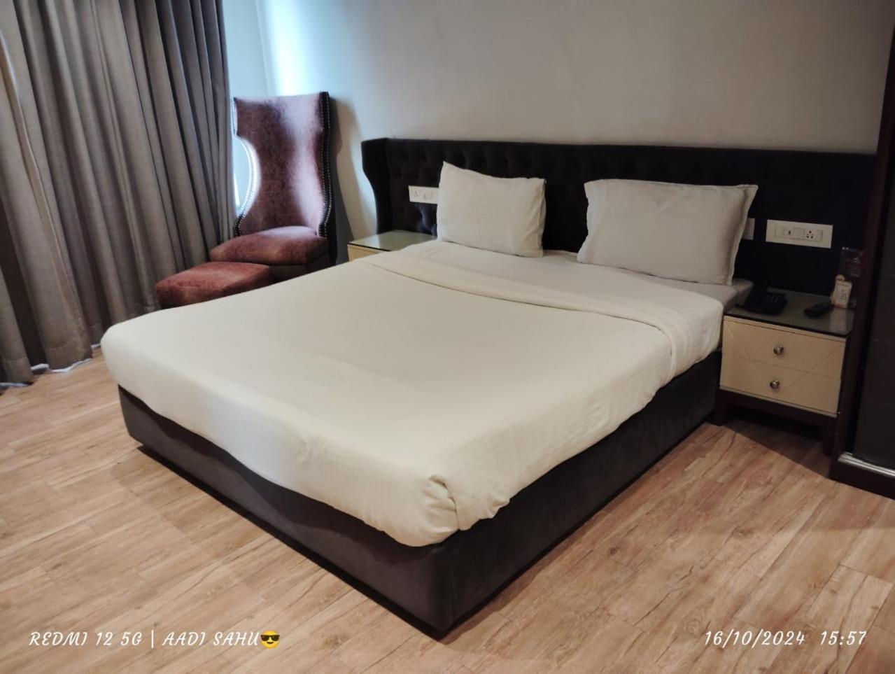 Hotel Accord Premier Raigarh Kültér fotó