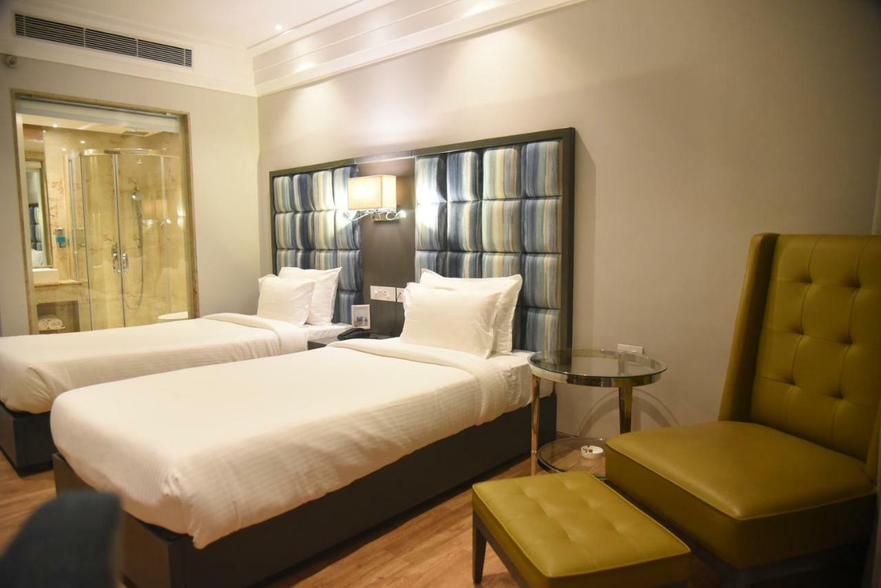 Hotel Accord Premier Raigarh Kültér fotó