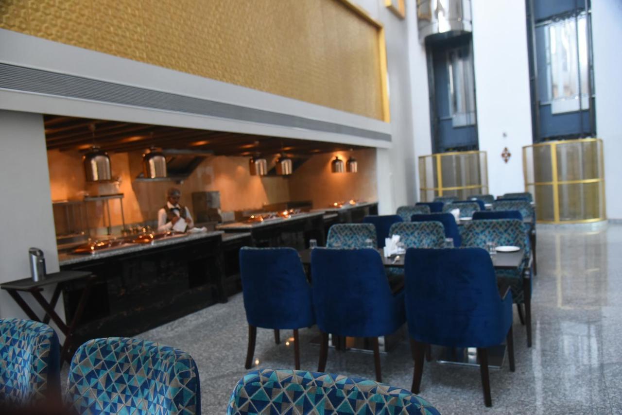Hotel Accord Premier Raigarh Kültér fotó